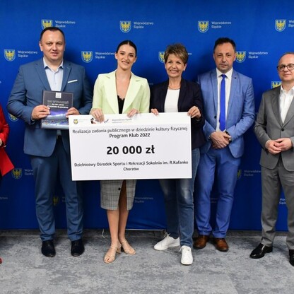 Wręczenie czeków w ramach Programu Klub. fot. Patryk Pyrlik / UMWS