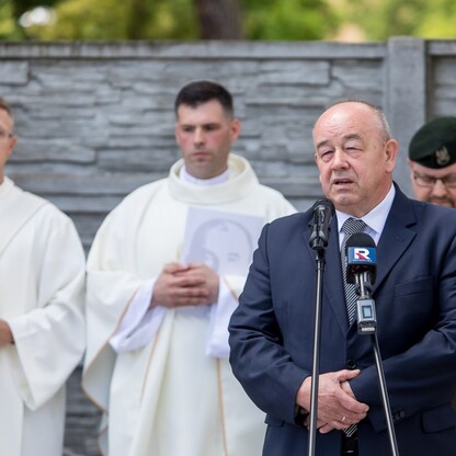 Odsłonięcie popiersia gen. Tadeusza Rozwadowskiego. fot. Tomasz Zak / UMWS
