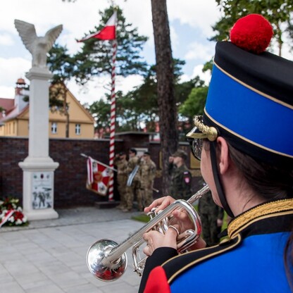 Odsłonięcie popiersia gen. Tadeusza Rozwadowskiego. fot. Tomasz Zak / UMWS