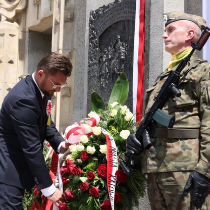 Inscenizacja wkroczenia Wojska Polskiego do Katowic. fot. Andrzej Grygiel / UMWS