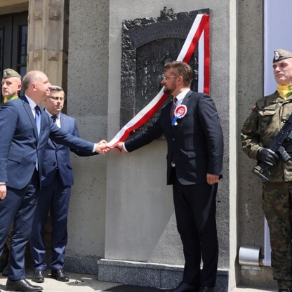 Inscenizacja wkroczenia Wojska Polskiego do Katowic. fot. Andrzej Grygiel / UMWS
