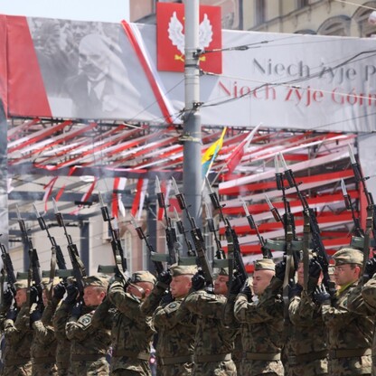 Inscenizacja wkroczenia Wojska Polskiego do Katowic. fot. Andrzej Grygiel / UMWS