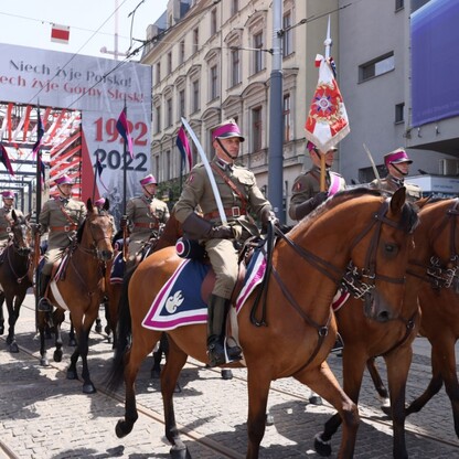 Inscenizacja wkroczenia Wojska Polskiego do Katowic. fot. Andrzej Grygiel / UMWS