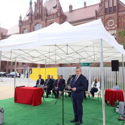 Podpisanie aktu erekcyjnego budowy Akademickiej Strefy Sztuki Scenicznej. fot. Andrzej Grygiel / UMWS