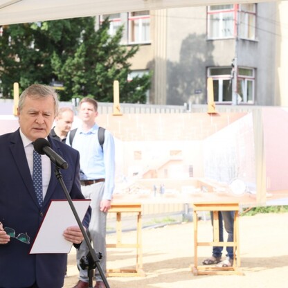 Podpisanie aktu erekcyjnego budowy Akademickiej Strefy Sztuki Scenicznej. fot. Andrzej Grygiel / UMWS