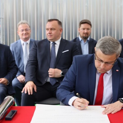 Podpisanie aktu erekcyjnego budowy Akademickiej Strefy Sztuki Scenicznej. fot. Andrzej Grygiel / UMWS