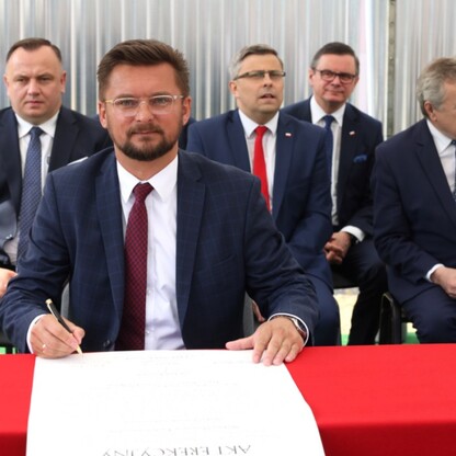 Podpisanie aktu erekcyjnego budowy Akademickiej Strefy Sztuki Scenicznej. fot. Andrzej Grygiel / UMWS