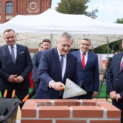 Podpisanie aktu erekcyjnego budowy Akademickiej Strefy Sztuki Scenicznej. fot. Andrzej Grygiel / UMWS