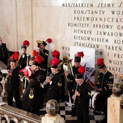 Tablica pamięci powstańców i powrotu Śląska do Polski. fot. Patryk Pyrlik / UMWS