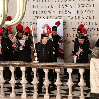 Tablica pamięci powstańców i powrotu Śląska do Polski. fot. Patryk Pyrlik / UMWS