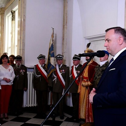 Tablica pamięci powstańców i powrotu Śląska do Polski. fot. Patryk Pyrlik / UMWS