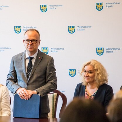 Wręczenie  umów w ramach Marszałkowskiego Konkursu „Inicjatywa Sołecka” w  Irządzach. fot. Tomasz Żak / UMWS