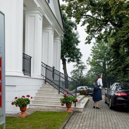 Wręczenie  umów w ramach Marszałkowskiego Konkursu „Inicjatywa Sołecka” w  Irządzach. fot. Tomasz Żak / UMWS