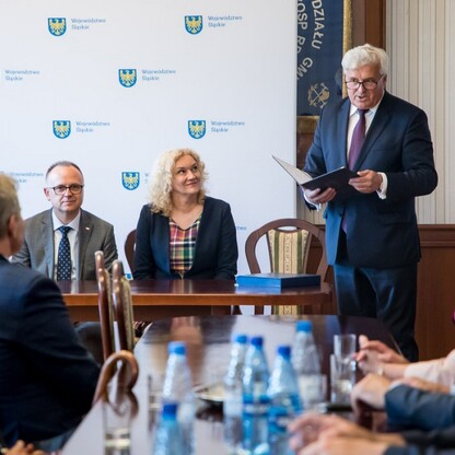 Wręczenie  umów w ramach Marszałkowskiego Konkursu „Inicjatywa Sołecka” w  Irządzach. fot. Tomasz Żak / UMWS