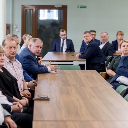 Wręczenie umów w ramach Marszałkowskiego Konkursu „Inicjatywa Sołecka” dla subregionu centralnego. fot. Tomasz Żak / UMWS