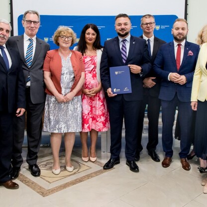Wręczenie umów w ramach Marszałkowskiego Konkursu „Inicjatywa Sołecka” dla subregionu centralnego. fot. Tomasz Żak / UMWS