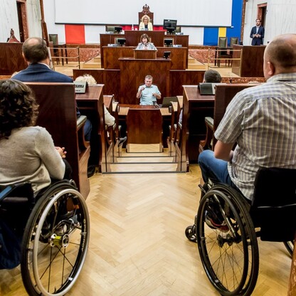Obrady Sejmiku Osób Niepełnosprawnych. fot. Tomasz Żak / UMWS