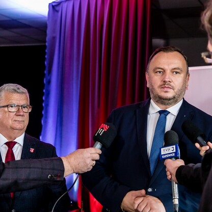 Podpisanie umowy dot. przebudowy DW 786. fot. Tomasz Żak / UMWS