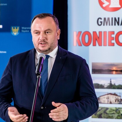 Podpisanie umowy dot. przebudowy DW 786. fot. Tomasz Żak / UMWS