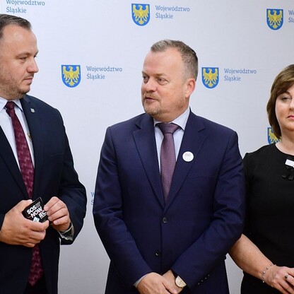 Podpisanie umowy na budowę siedziby Rejonowego Pogotowia Ratunkowego w Sosnowcu. fot. Patyk Pyrlik / UMWS