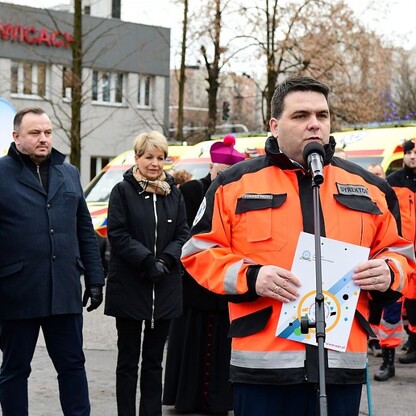 Nowe karetki dla Wojewódzkiego Pogotowia Ratunkowego. fot. Patryk Pyrlik / UMWS