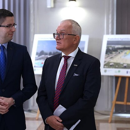 Podpisanie umowy na modernizację kompleksu FALA. fot. Andrzej Grygiel / UMWS