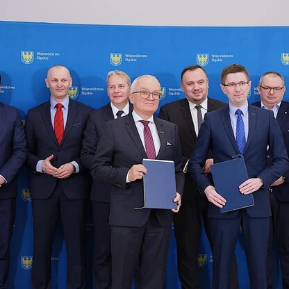 Podpisanie umowy na modernizację kompleksu FALA. fot. Andrzej Grygiel / UMWS