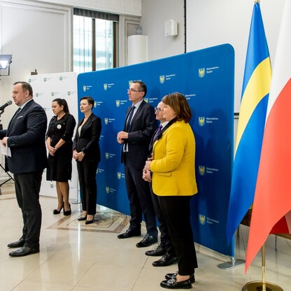 Wręczenie umów dla gmin z subregionów centralnego i zachodniego. fot. Tomasz Żak / UMWS