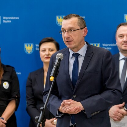 Wręczenie umów dla gmin z subregionów centralnego i zachodniego. fot. Tomasz Żak / UMWS