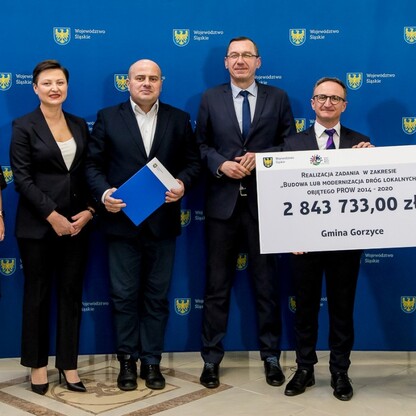 Wręczenie umów dla gmin z subregionów centralnego i zachodniego. fot. Tomasz Żak / UMWS