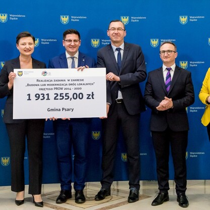 Wręczenie umów dla gmin z subregionów centralnego i zachodniego. fot. Tomasz Żak / UMWS