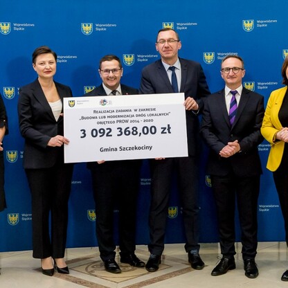 Wręczenie umów dla gmin z subregionów centralnego i zachodniego. fot. Tomasz Żak / UMWS