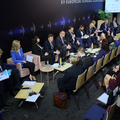 Panel: Rola regionów w budowaniu partnerstw międzynarodowych w obliczu kryzysu gospodarczego oraz wyzwań związanych z odbudową Ukrainy