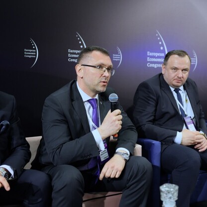 Panel: Rola regionów w budowaniu partnerstw międzynarodowych w obliczu kryzysu gospodarczego oraz wyzwań związanych z odbudową Ukrainy