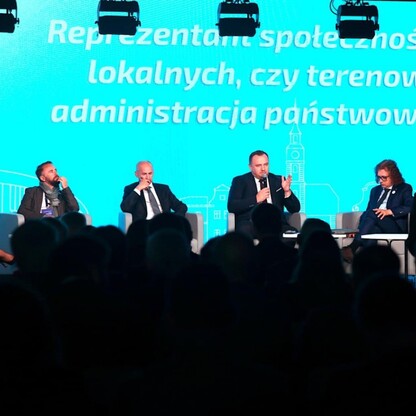 Konferencji „Nie ma przyszłości bez samorządności. Perspektywy, wyzwania i rola samorządu terytorialnego”. fot. Andrzej Grygiel / UMWS