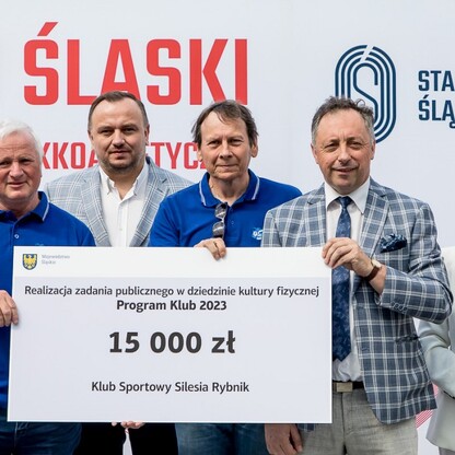 Wręczone czeków w ramach PROGRAMU KLUB.  fot. Tomasz Żak / UMWS