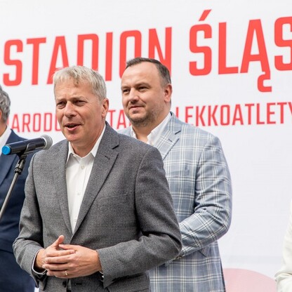 Wręczone czeków w ramach PROGRAMU KLUB.  fot. Tomasz Żak / UMWS