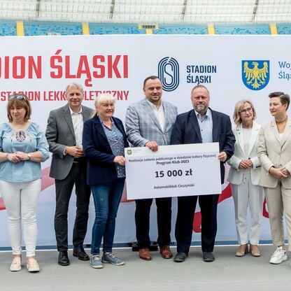 Wręczone czeków w ramach PROGRAMU KLUB.  fot. Tomasz Żak / UMWS