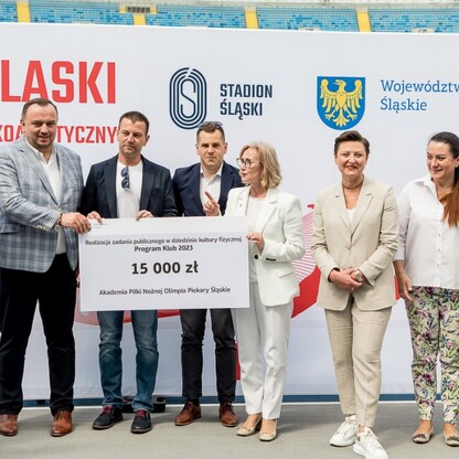 Wręczone czeków w ramach PROGRAMU KLUB.  fot. Tomasz Żak / UMWS
