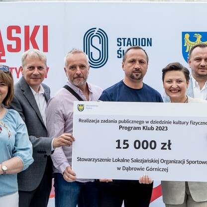 Wręczone czeków w ramach PROGRAMU KLUB.  fot. Tomasz Żak / UMWS