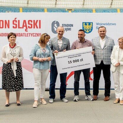 Wręczone czeków w ramach PROGRAMU KLUB.  fot. Tomasz Żak / UMWS