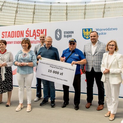 Wręczone czeków w ramach PROGRAMU KLUB.  fot. Tomasz Żak / UMWS