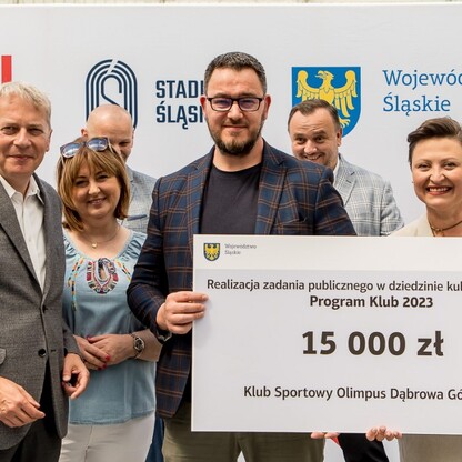 Wręczone czeków w ramach PROGRAMU KLUB.  fot. Tomasz Żak / UMWS