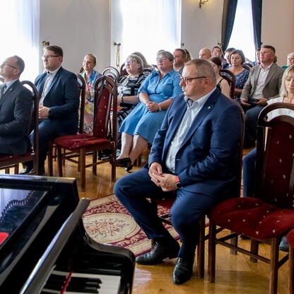 Wręczenie czeków Marszałkowskiego Konkursu „Inicjatywa Sołecka”. fot. Tomasz Żak / UMWS