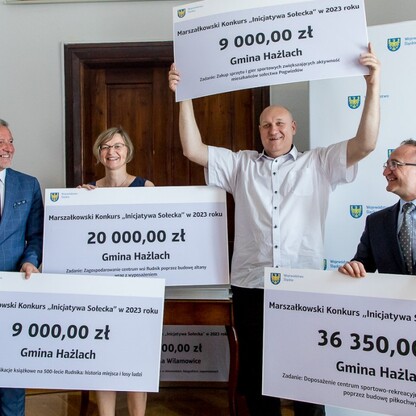 Wręczenie czeków Marszałkowskiego Konkursu „Inicjatywa Sołecka”. fot. Tomasz Żak / UMWS
