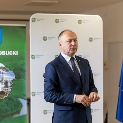 Wręczenie czeków w ramach Marszałkowskiego Konkursu „Inicjatywa Sołecka”. fot. Tomasz Żak / UMWS