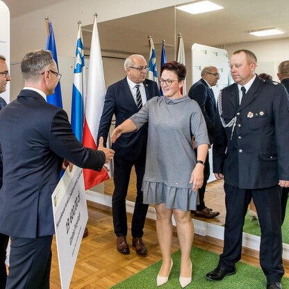 Wręczenie czeków w ramach Marszałkowskiego Konkursu „Inicjatywa Sołecka”. fot. Tomasz Żak / UMWS