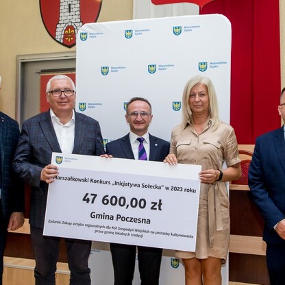 Wręczenie czeków w ramach Marszałkowskiego Konkursu „Inicjatywa Sołecka”. fot. Tomasz Żak / UMWS