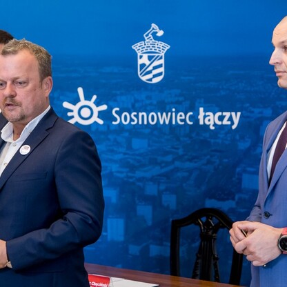 Podpisanie listów intencyjnych w sprawie organizacji Mistrzostw Świata w Piłce Ręcznej Mężczyzn do lat 21. fot. Tomasz Żak / UMWS