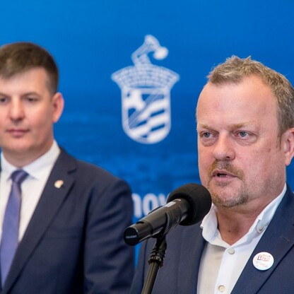 Podpisanie listów intencyjnych w sprawie organizacji Mistrzostw Świata w Piłce Ręcznej Mężczyzn do lat 21. fot. Tomasz Żak / UMWS